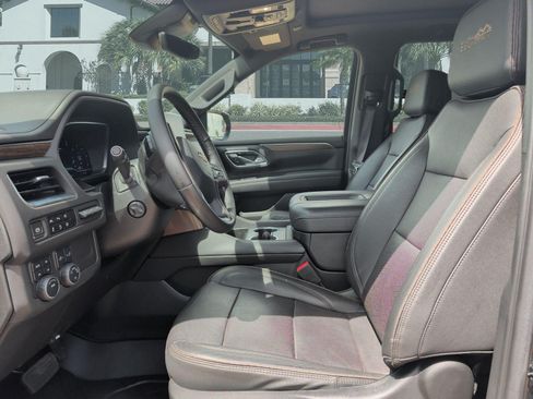 Used 2023 Chevrolet Tahoe High Country AWD/4WD image 11