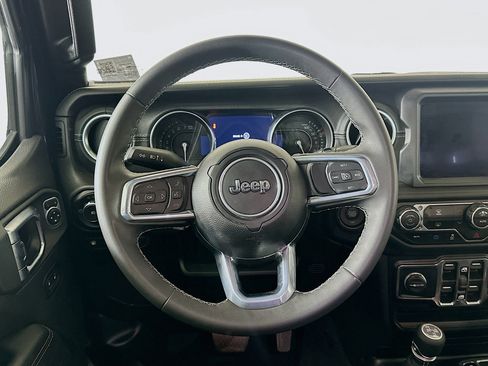 Used 2023 Jeep Wrangler Sahara AWD/4WD image 18