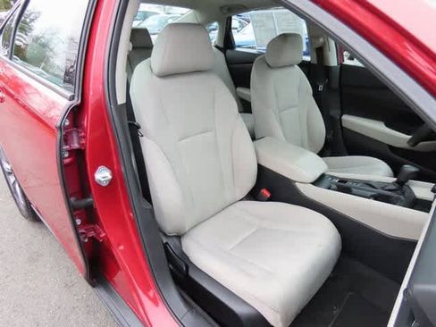 Certified 2023 Honda Accord EX image 15