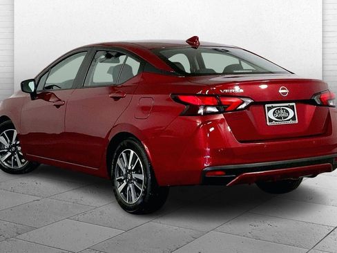 Used 2025 Nissan Versa SV image 11