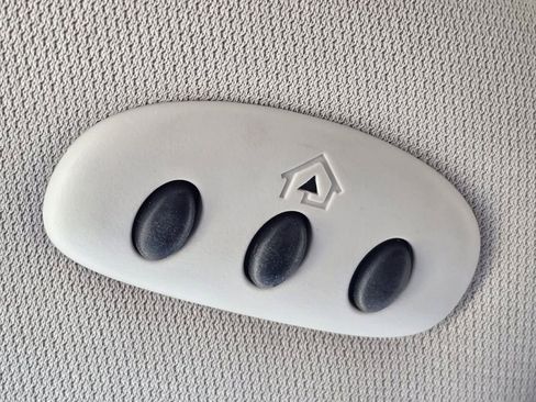 Used 2022 Ford Edge Titanium image 11