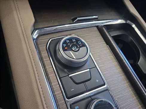 Used 2024 Ford Expedition Max Limited image 9