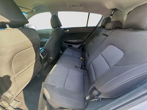 Used 2020 Kia Sportage LX image 21