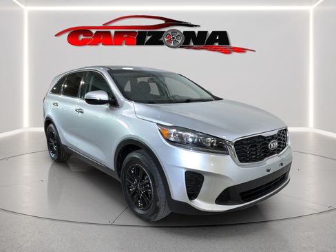 Used 2019 Kia Sorento FWD V6 image 1