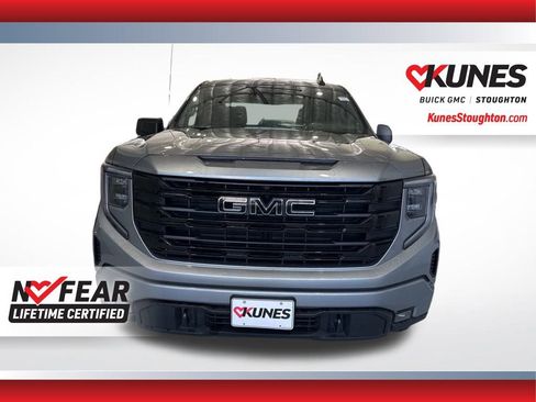 Used 2024 GMC Sierra 1500 Elevation w/ LPO, Elevation Black Package image 5