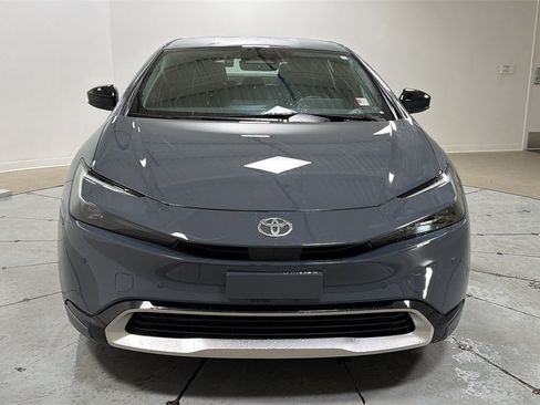 Used 2023 Toyota Prius Prime image 2