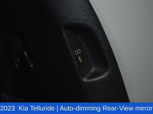Used 2023 Kia Telluride EX w/ EX Captain's Chair Package FWD image 29