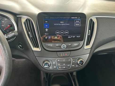 Used 2025 Chevrolet Malibu LT FWD image 23