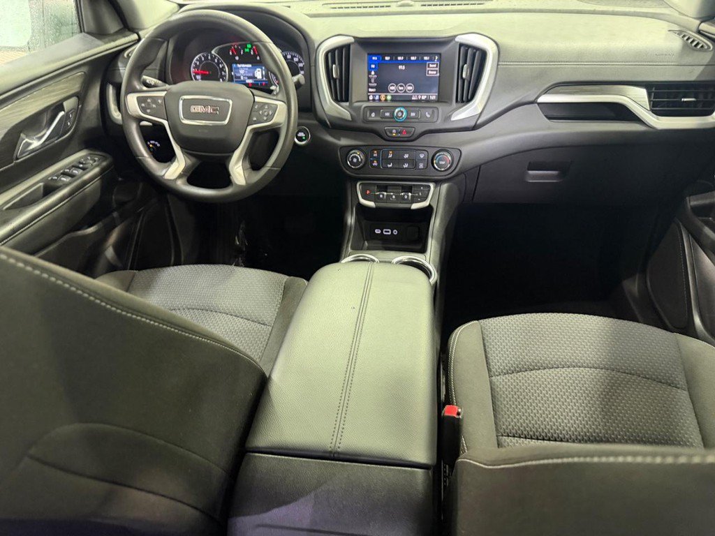 Used 2024 GMC Terrain SLE AWD/4WD image 11