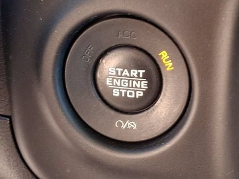 Used 2020 Jeep Gladiator Sport w/ Quick Order Package 24S AWD/4WD image 25