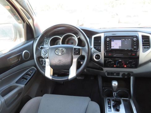 Used 2015 Toyota Tacoma 4x4 Double Cab w/ TRD Sport Package image 13