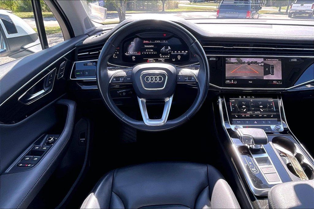 Used 2023 Audi Q7 3.0T Premium Plus AWD/4WD image 5