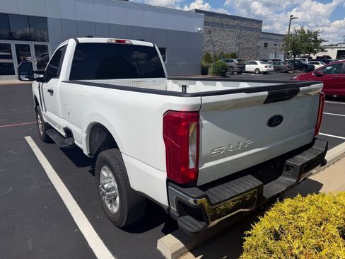 Used 2024 Ford F350 XLT AWD/4WD image 3