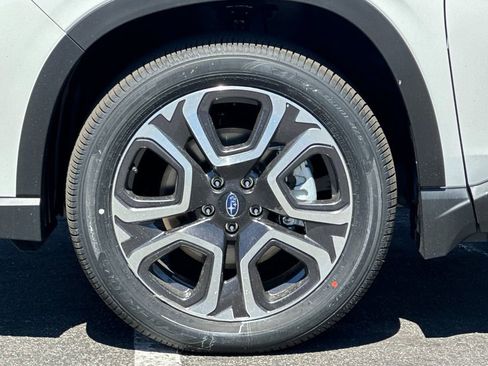 Certified 2025 Subaru Ascent Touring w/ Popular Package #1 image 31