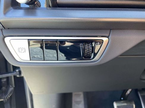 New 2026 Cadillac Vistiq Sport image 21