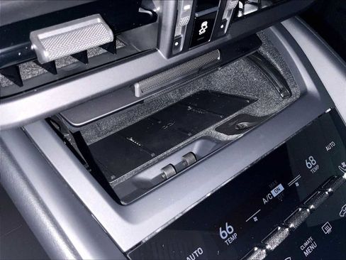 Used 2024 Porsche Macan 4 Electric image 29