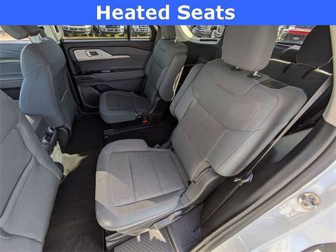Used 2025 Ford Explorer Active image 18