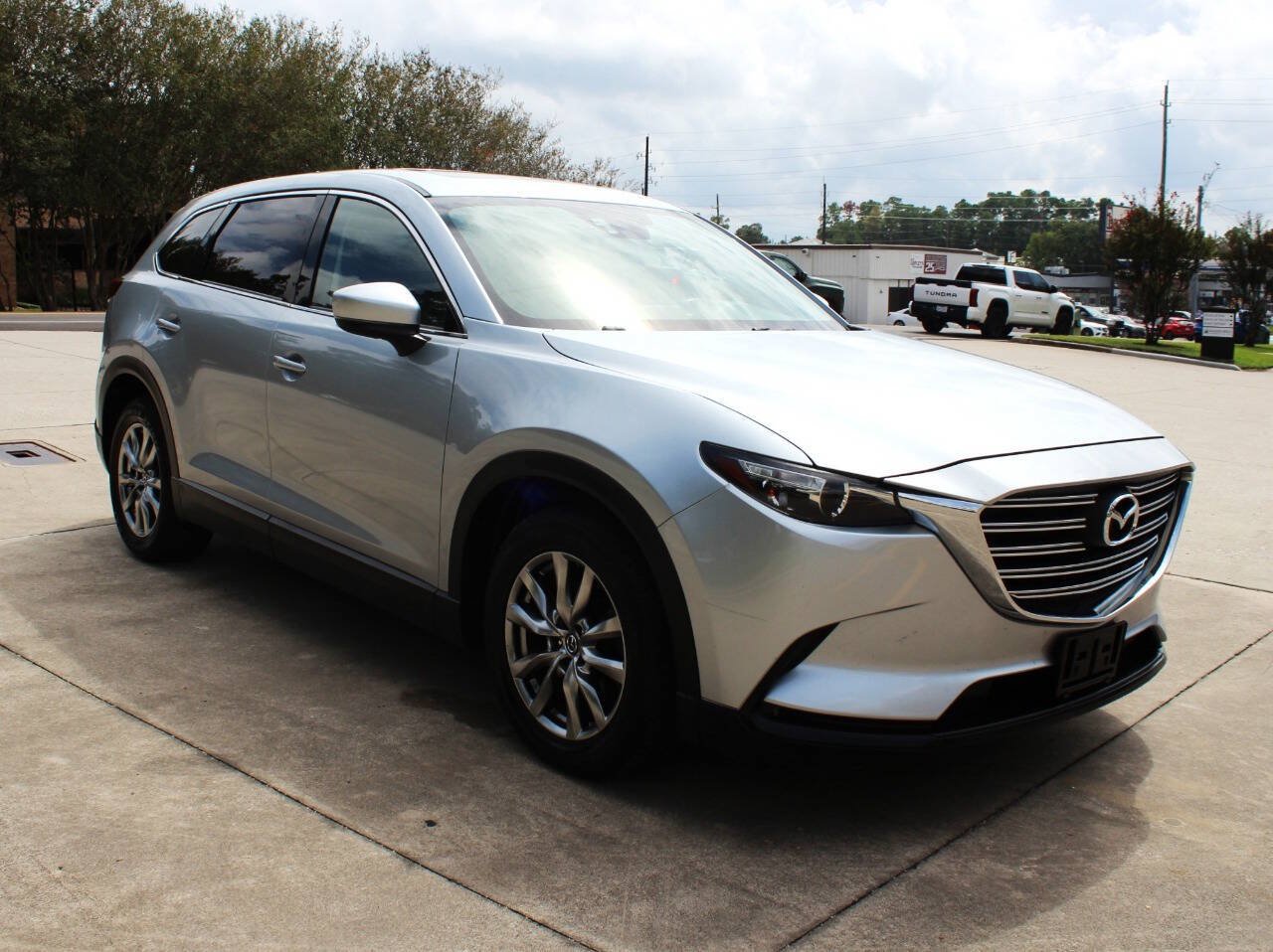Used 2017 MAZDA CX-9 Touring FWD image 2