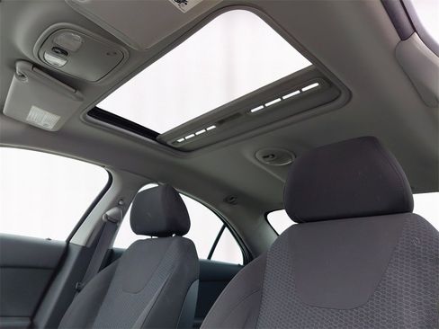 Used 2006 Pontiac G6 Sedan w/ Premium Value Package image 9