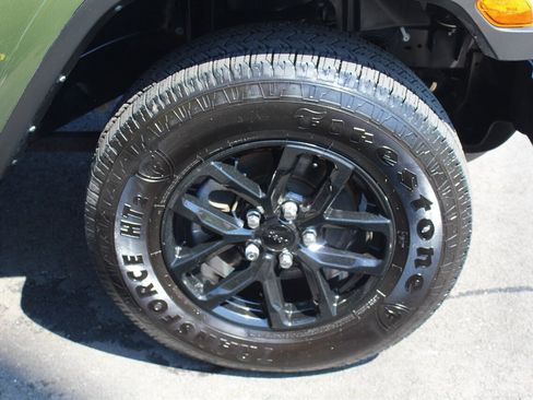 Used 2021 Jeep Gladiator Sport image 24