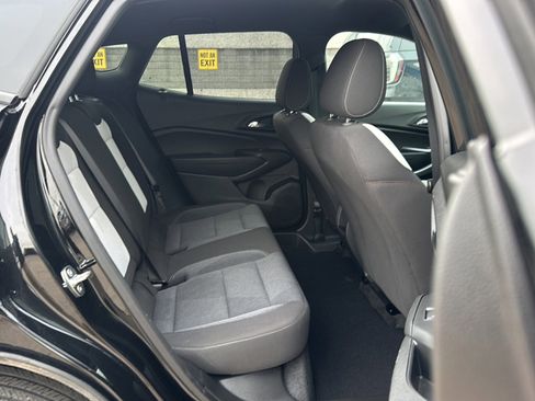 Used 2024 Chevrolet Trax RS image 20