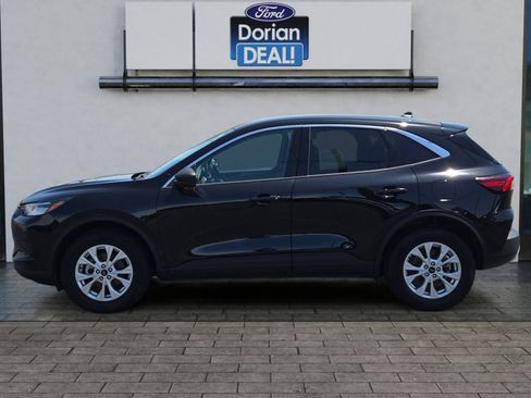 Used 2023 Ford Escape Active AWD/4WD image 6