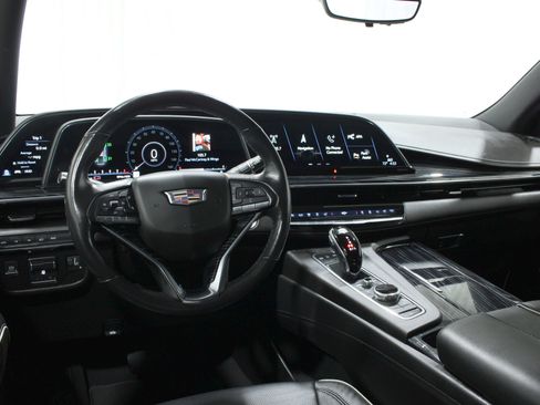 Used 2021 Cadillac Escalade Sport AWD/4WD image 2