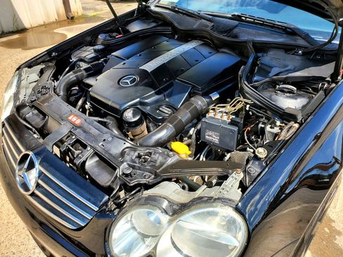 Used 2005 Mercedes-Benz CLK 500 Cabriolet image 37