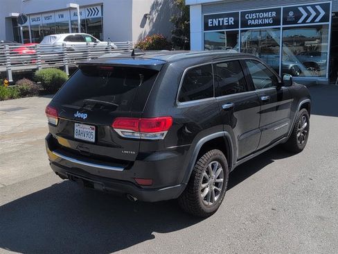 Used 2014 Jeep Grand Cherokee Limited w/ Trailer Tow Group IV AWD/4WD image 6