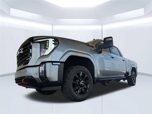 Used 2024 GMC Sierra 2500 AT4 w/ AT4 Premium Plus Package AWD/4WD image 28