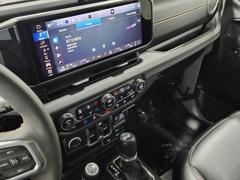 Used 2024 Jeep Wrangler Sahara w/ Technology Group image 32