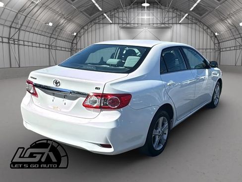 Used 2013 Toyota Corolla FWD image 7