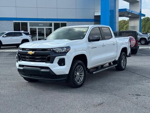 Used 2024 Chevrolet Colorado LT w/ LT Convenience Package RWD image 7