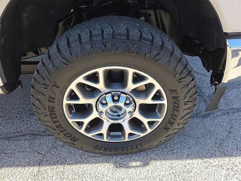 Used 2022 Ford F250 Lariat w/ Lariat Ultimate Package image 7