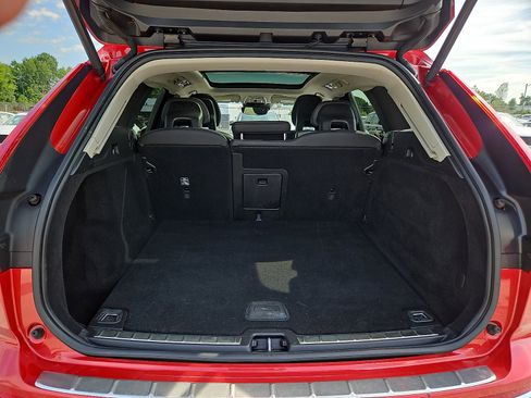 Used 2018 Volvo XC60 T5 Inscription w/ Vision Package AWD/4WD image 29