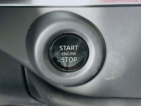 New 2026 Nissan Pathfinder S image 18