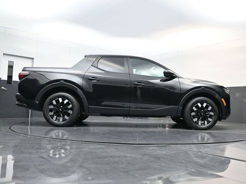 Certified 2025 Hyundai Santa Cruz SE image 22