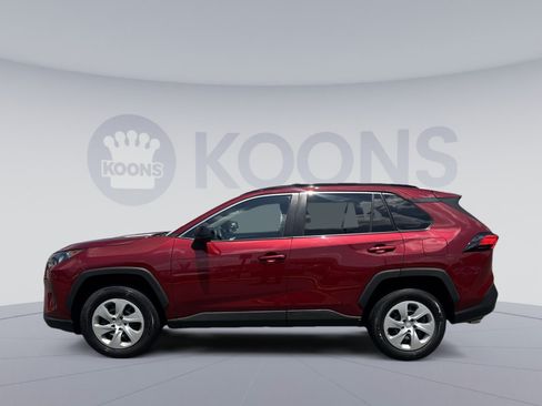 Used 2021 Toyota RAV4 LE w/ Carpet Mat Package (TMS) AWD/4WD image 2