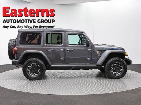 Used 2023 Jeep Wrangler Unlimited Rubicon 4xe w/ Cold Weather Group AWD/4WD image 4