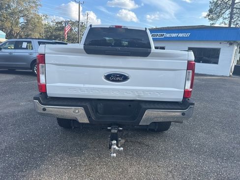 Used 2019 Ford F250 XLT w/ XLT Value Package image 4