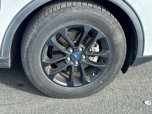Used 2020 Ford Escape SE Sport FWD image 4