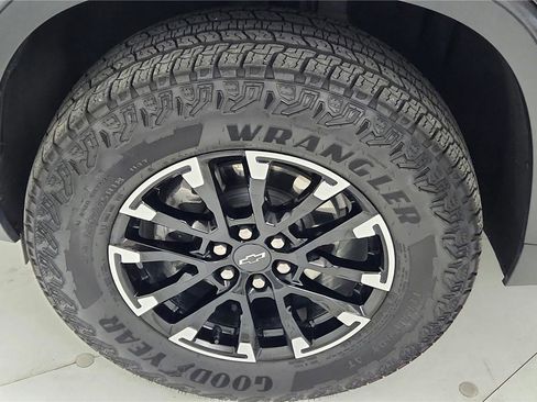 Used 2026 Chevrolet Traverse Z71 AWD/4WD image 11