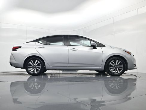 Used 2024 Nissan Versa SV FWD image 47