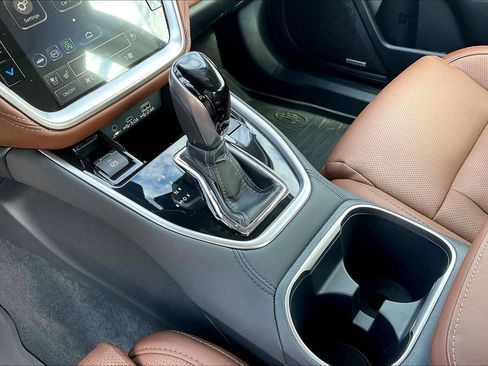 Used 2025 Subaru Legacy Touring XT image 13