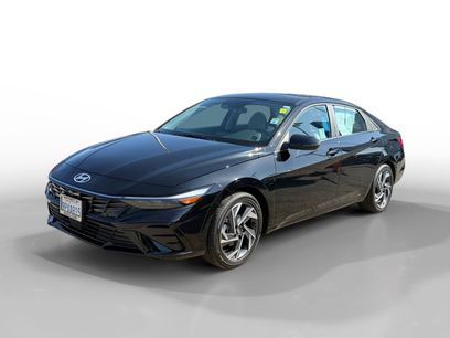 Certified 2025 Hyundai Elantra Limited w/ Cargo Package