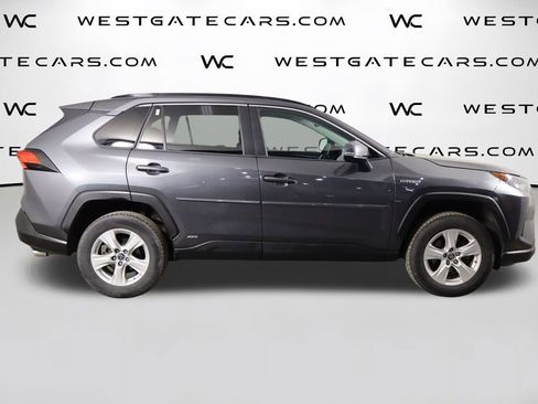 Used 2020 Toyota RAV4 LE w/ All Weather Liner Package AWD/4WD image 42