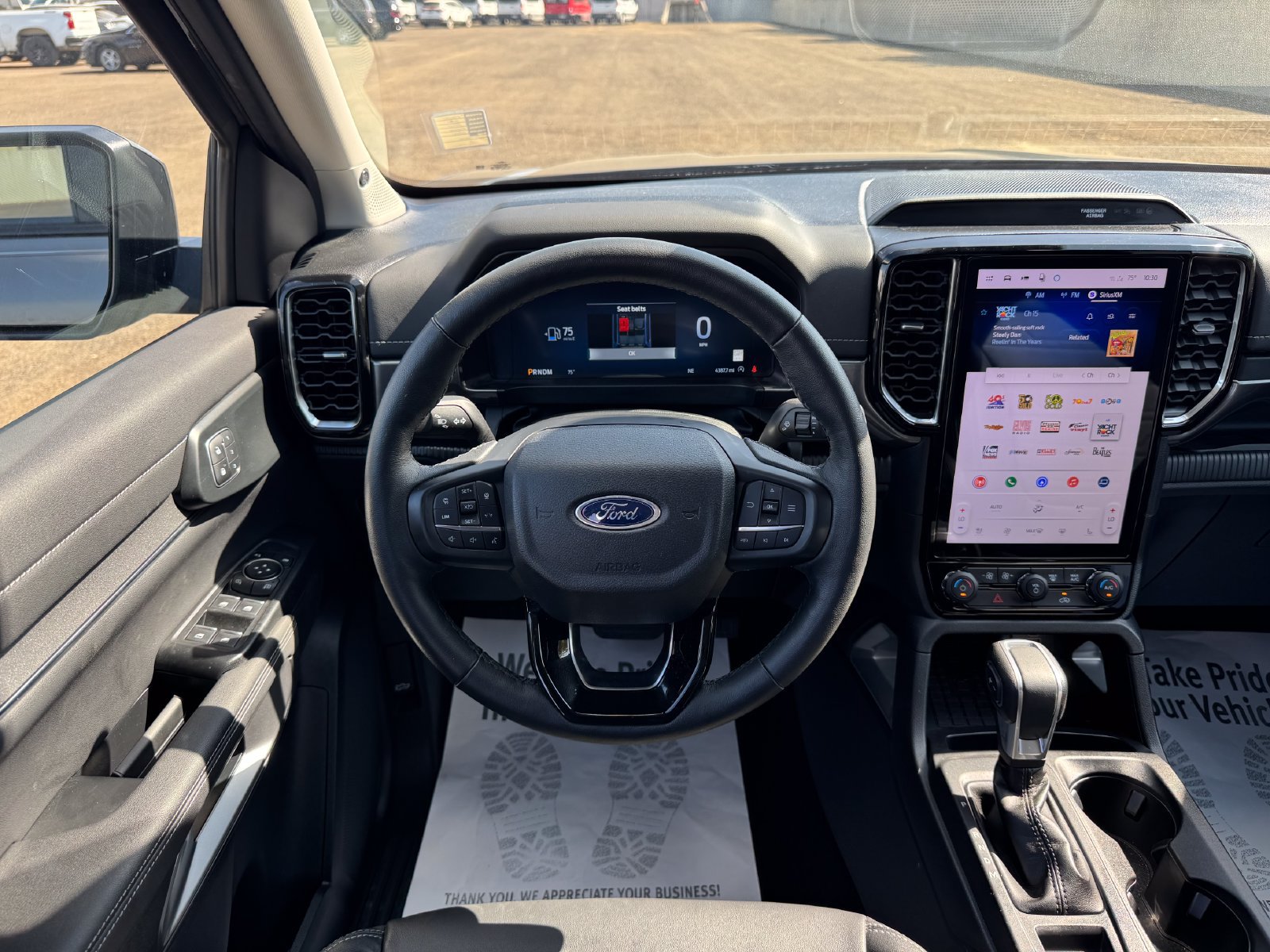 Used 2025 Ford Ranger Lariat w/ FX4 Off-Road Package AWD/4WD image 18