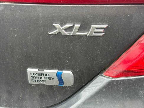 Used 2014 Toyota Camry XLE w/ Leather Package image 10