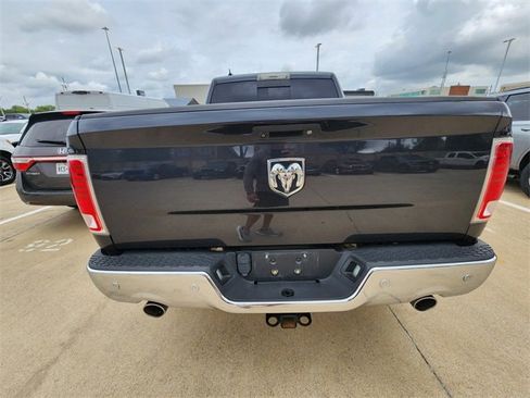 Used 2018 RAM 1500 Laramie w/ Convenience Group AWD/4WD image 5