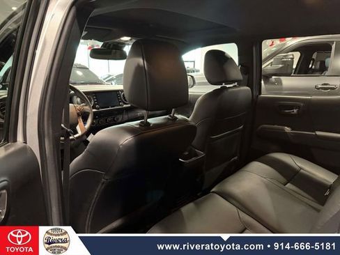 Certified 2023 Toyota Tacoma TRD Off-Road w/ TRD Premium Off Road Package AWD/4WD image 15